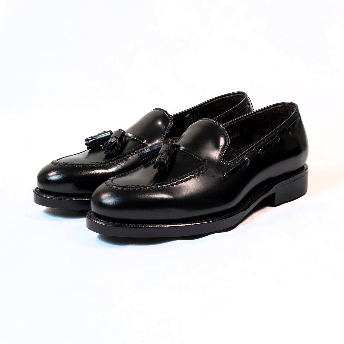 98811 TIRTA / HI SHINE BLACK（Dainite Sole）